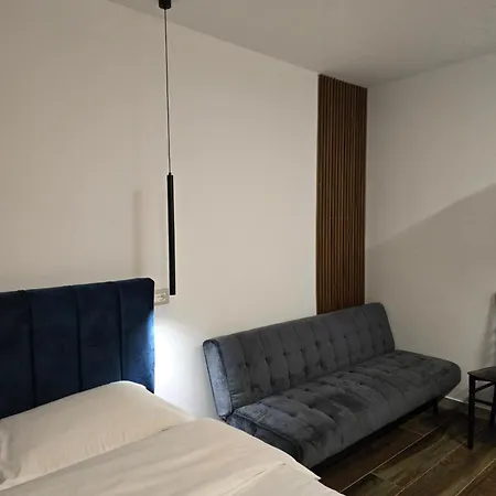 Azure 2-apartments Тирана