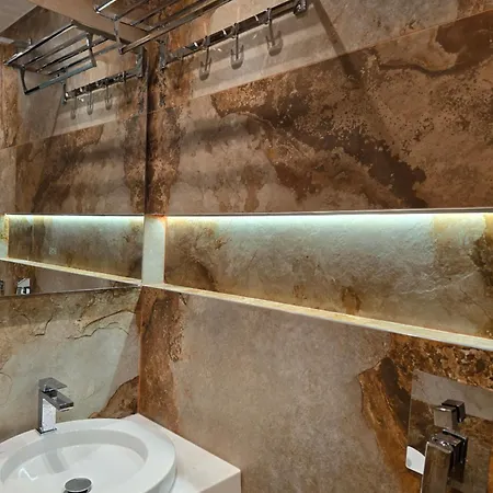 Azure 2-apartments Апартаменты Тирана